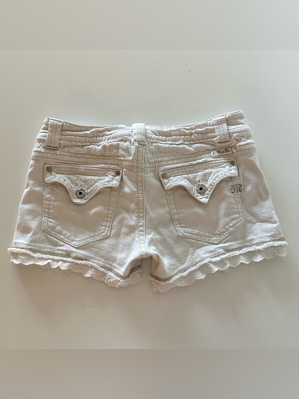 Vintage Y2K Miss Me Cottagecore Coquette White Eyelet Lace Shorts 31 Denim